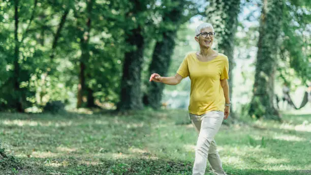 fitte volwassen vrouw
